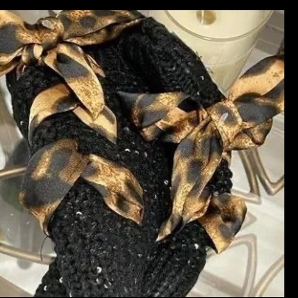 MUK LUKS Cabin Socks - Picture 5 of 10